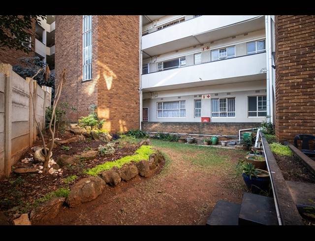 2 BEDROOM APARTMENT FOR SALE IN CYRILDENE